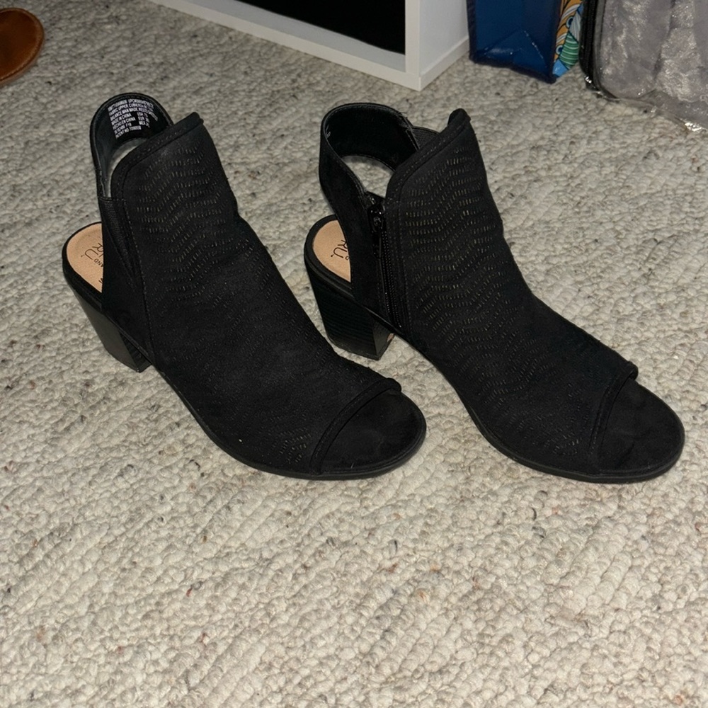 Black Heels
